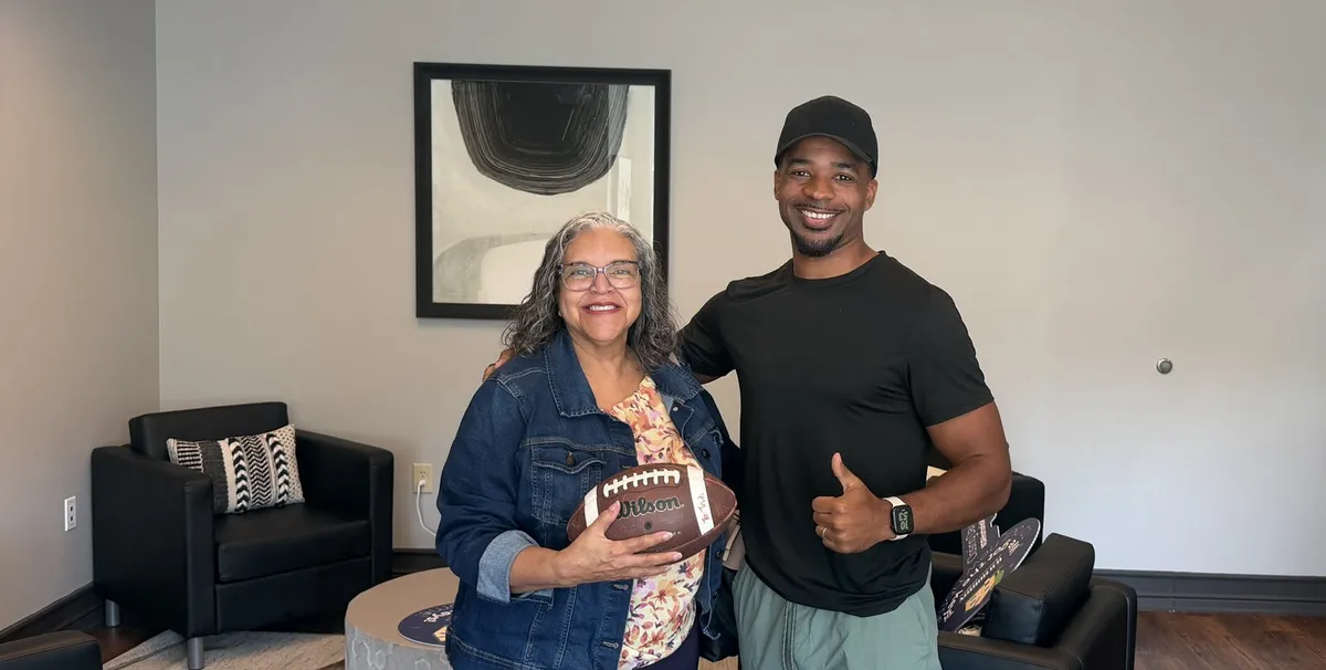 Teré Calloway with a buyer on closing day