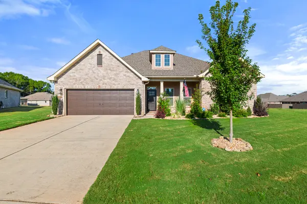 Front exterior and driveway