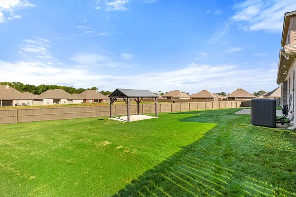 Fully fenced back yard