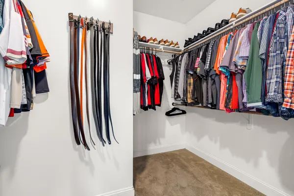Walk-in closet