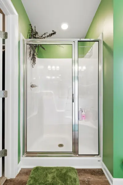 Separate walk in shower